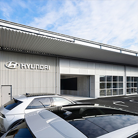 Hyundai Customer Experience Center横浜/外壁/アーバンスクエア
