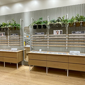 JINS利府店/店舗内装/内田真織デザインオフィス
